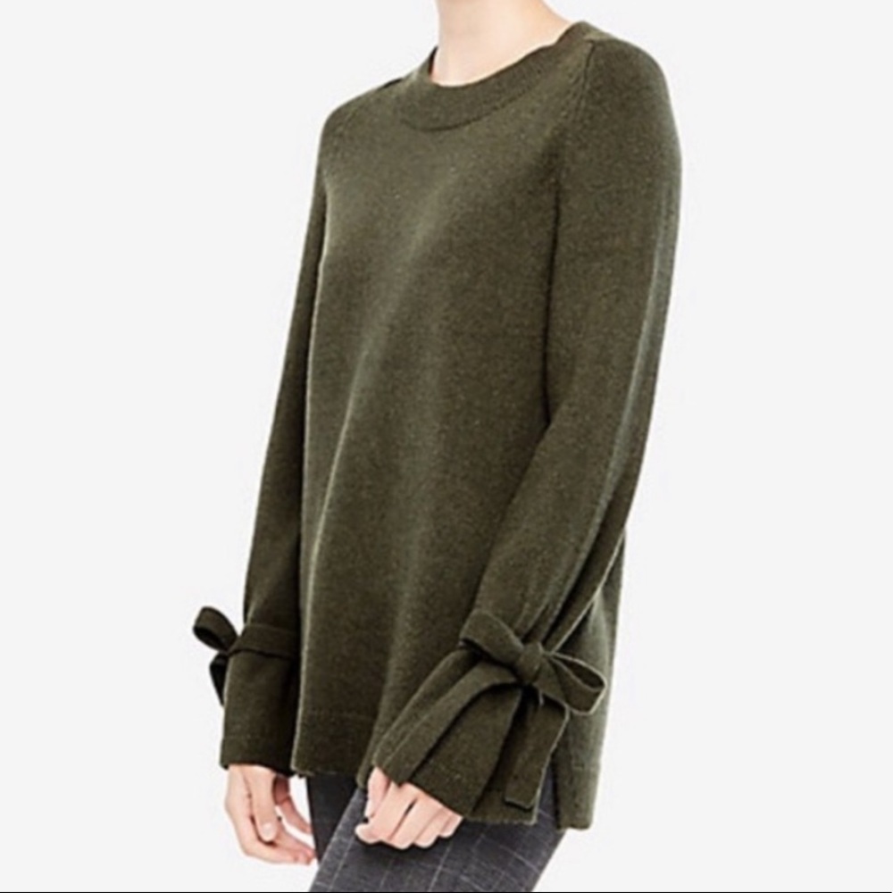ANN Taylor wool sweater
